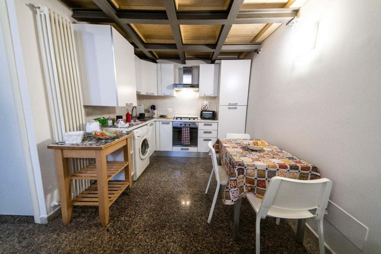 Ferienwohnung Anais' Loft- Osp. Sant'Orsola-Fiera Bologna Exterior foto