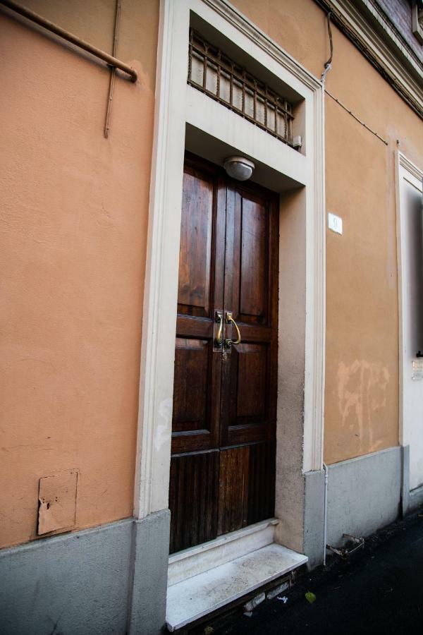 Ferienwohnung Anais' Loft- Osp. Sant'Orsola-Fiera Bologna Exterior foto