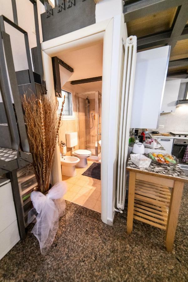 Ferienwohnung Anais' Loft- Osp. Sant'Orsola-Fiera Bologna Exterior foto